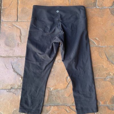 Lululemon Leggings Women’s 26x19 Black Cropped Gym Workout Athletic Yoga